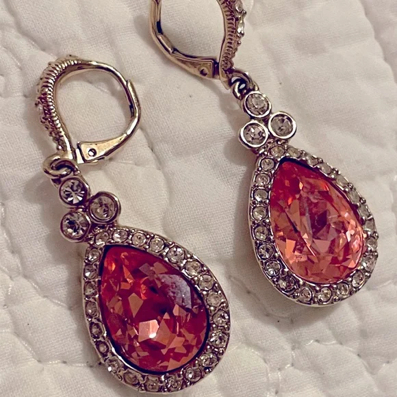 Givenchy teardrops rose pink earrings